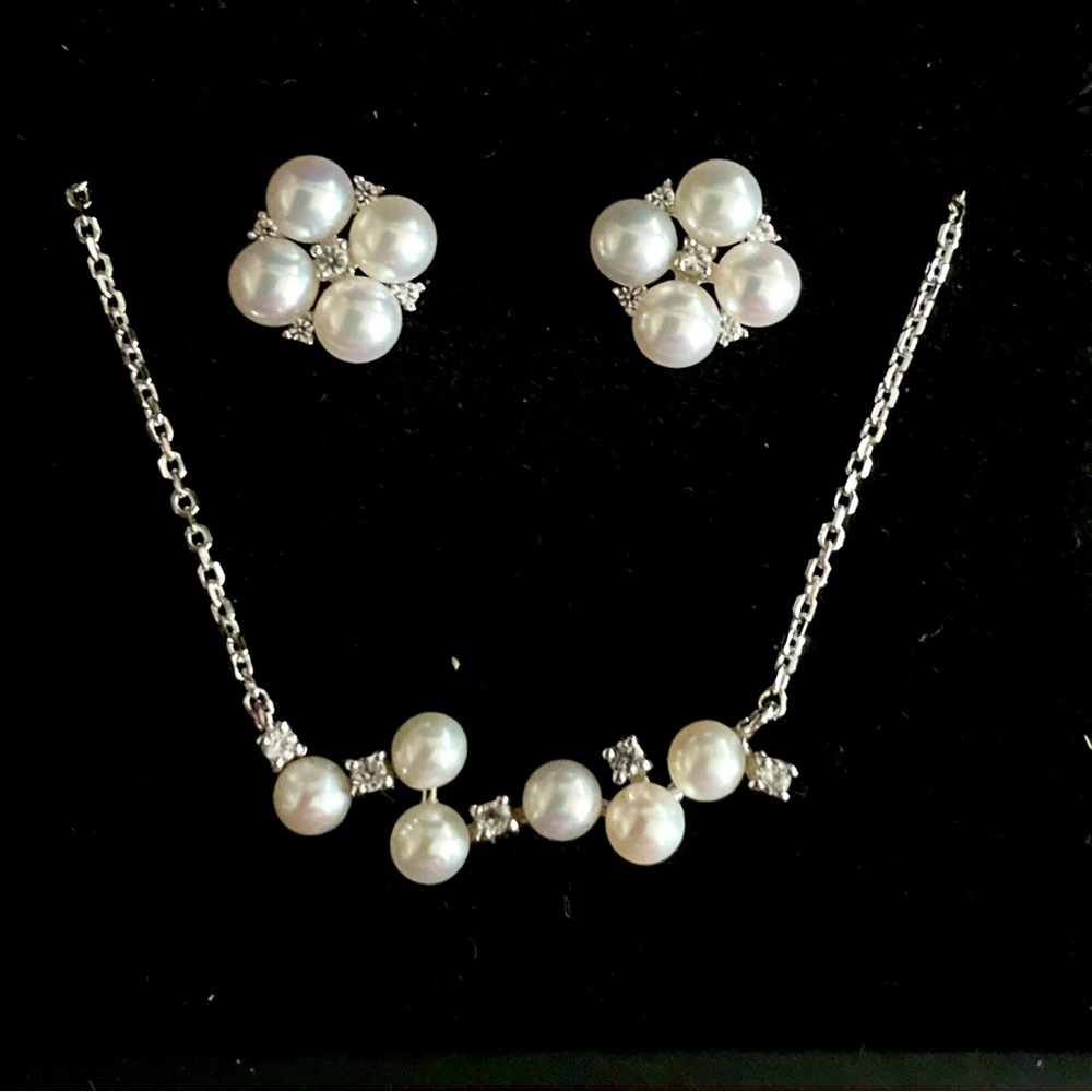 NWT White Gold Pearl & Diamond East-West Cluster Necklace w/ Matching Earrings